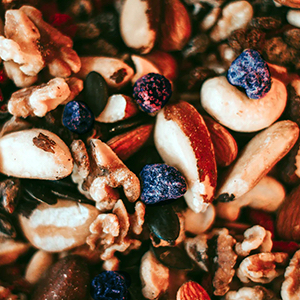 Fabelle Open Secret - Milk, Centre- Filled Luxury Chocolate Bar Topped with Visible Nuts & Berries, 121g
