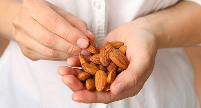 Nutraj California Almond kernels 1kg Pouch | Badam Giri | Dry Fruits and Nuts | Grocery