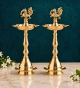 INDIAN ART VILLA Pure Copper Drinkware Gift Set – Embossed Design with 1 Bottle (900 ML) & 2 Glasses (275 ML) in a Blue Box – Gifting Item for Diwali, Weddings, and Festive Occasions