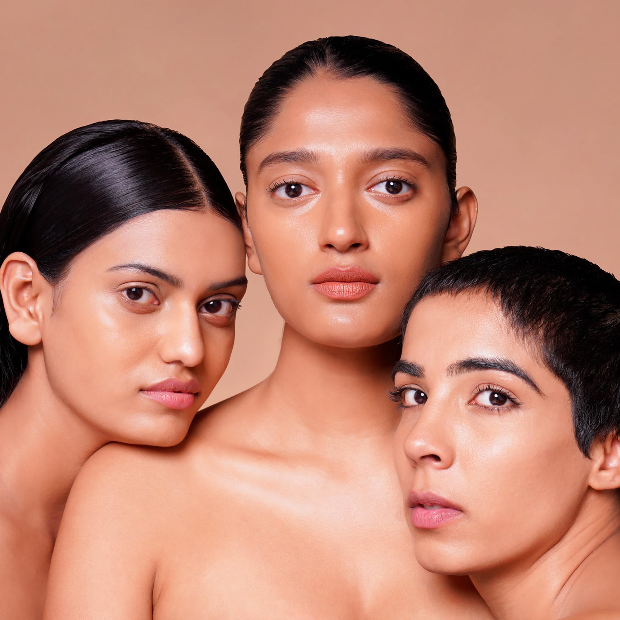 Colorbar Amino Skin Radiant Cream Foundation (Petal Fair 002, 15g) – view 3