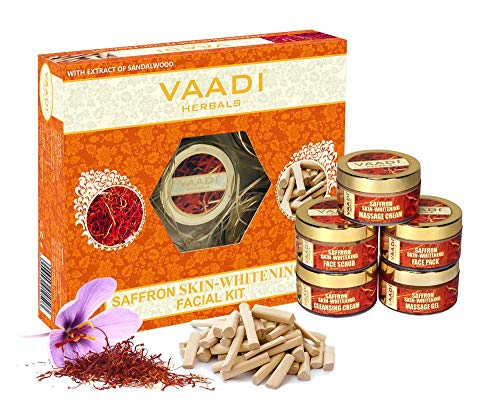 Vaadi Herbals facial kit with saffron and sandalwood extract, 70 g