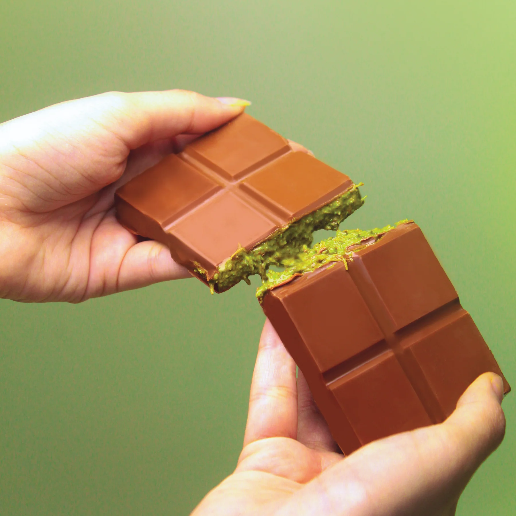 Viral Dubai-Inspired Kunafa, Pistachio & Gourmet Chocolate Bar – view 2