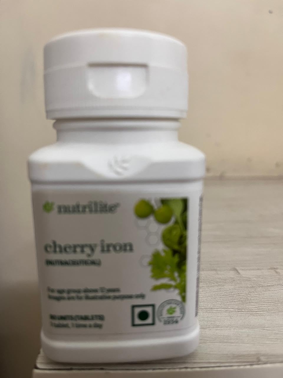 Amway Nutrilite Cherry Iron Folic Tablets, 200 grams