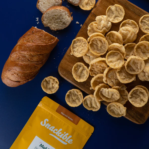 Garlic bread chickpea popped chips multipack with five 60 g bags