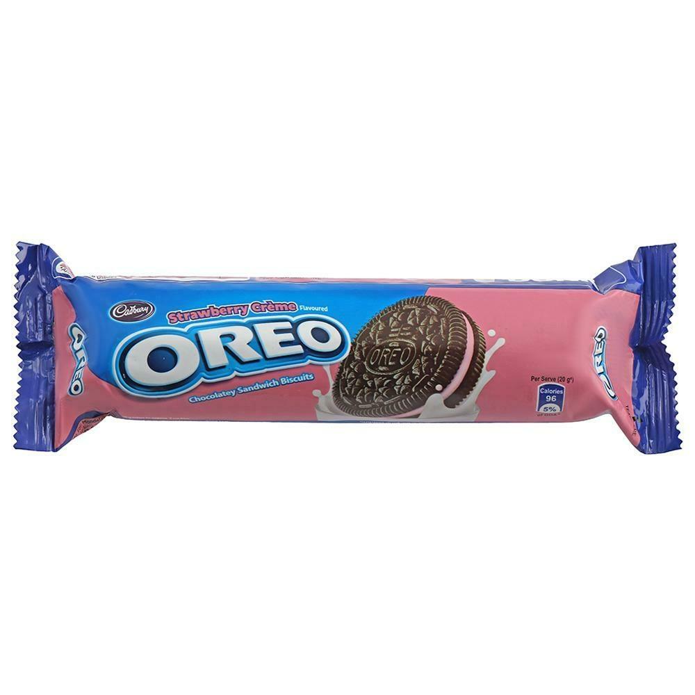 Cadbury Oreo strawberry creme sandwich biscuit pouch front view
