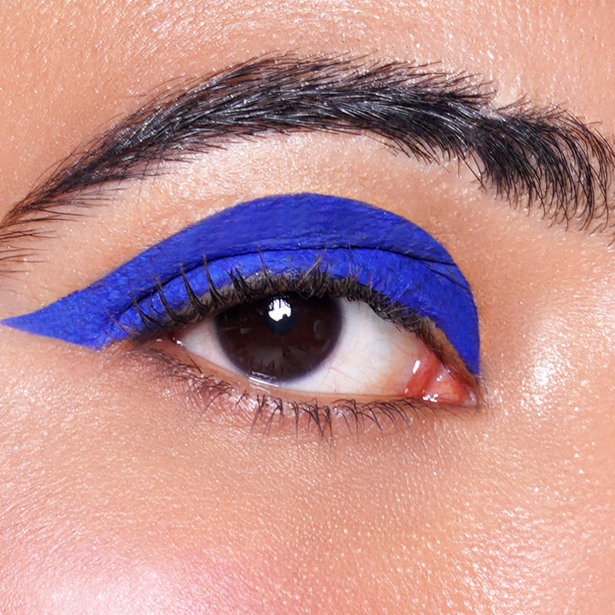 Colorbar All Matte Eyeliner, Blue 003, Matte Finish, 2.5ml – view 4
