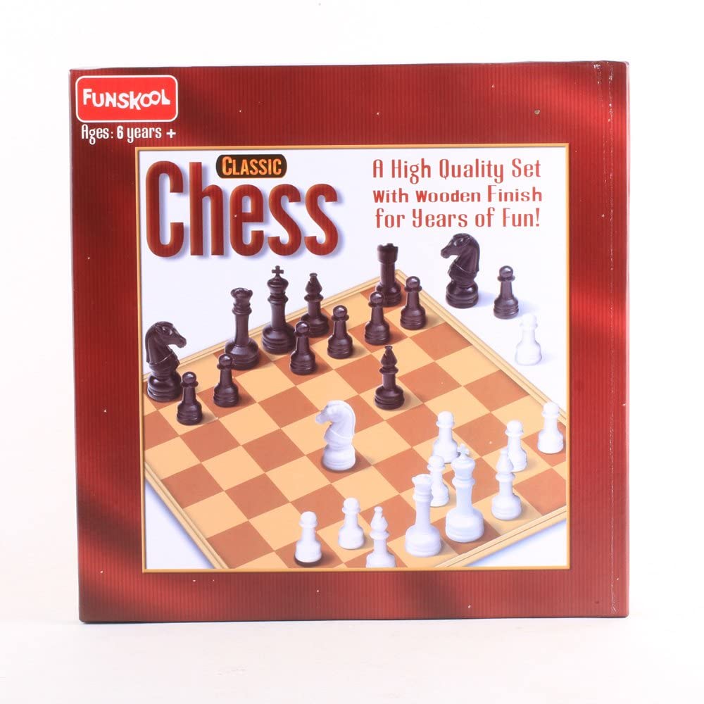 Black and white chess set with Scotland Yard board game