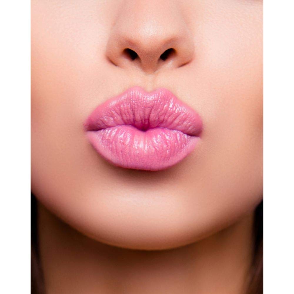 Lakme Lip Love Chapstick Strawberry, 4.5 g – view 5