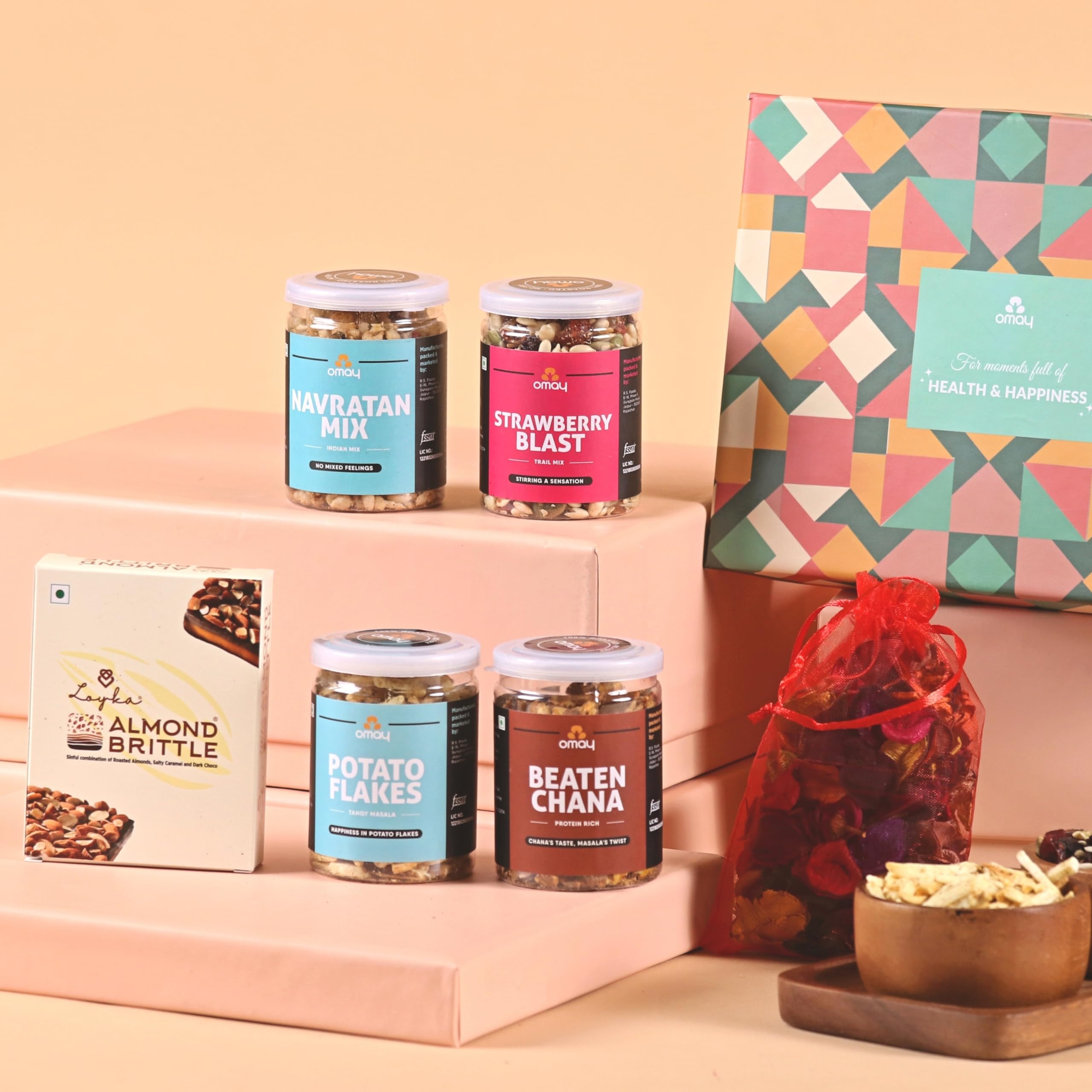 Omay Foods Wonderful Delights Gift Box – view 2