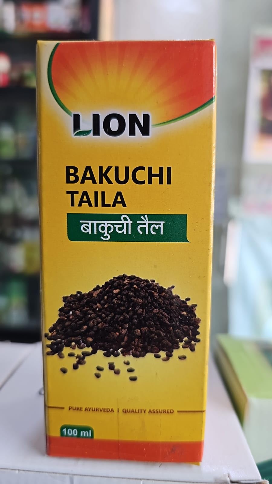 Lion Bakuchi Tail 100 ml cold-pressed Ayurvedic oil bottle
