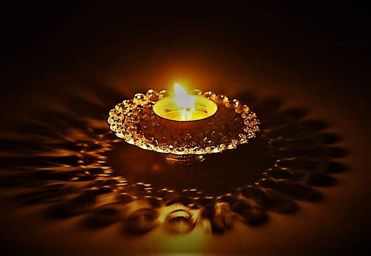 Collectible India Small Crystal Akhand Diya Brass Oil Puja Lamp for Home Office Gifts Pooja Articles Decor (Golden, 3.5 X 1.5 Inch) (DFBS144-Small) – view 3