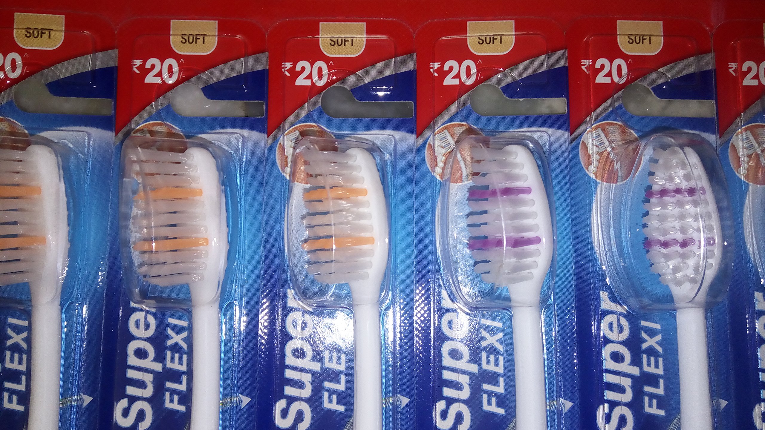 Colgate Super Flexi Toothbrush - Soft (Colour May Vary) – view 2