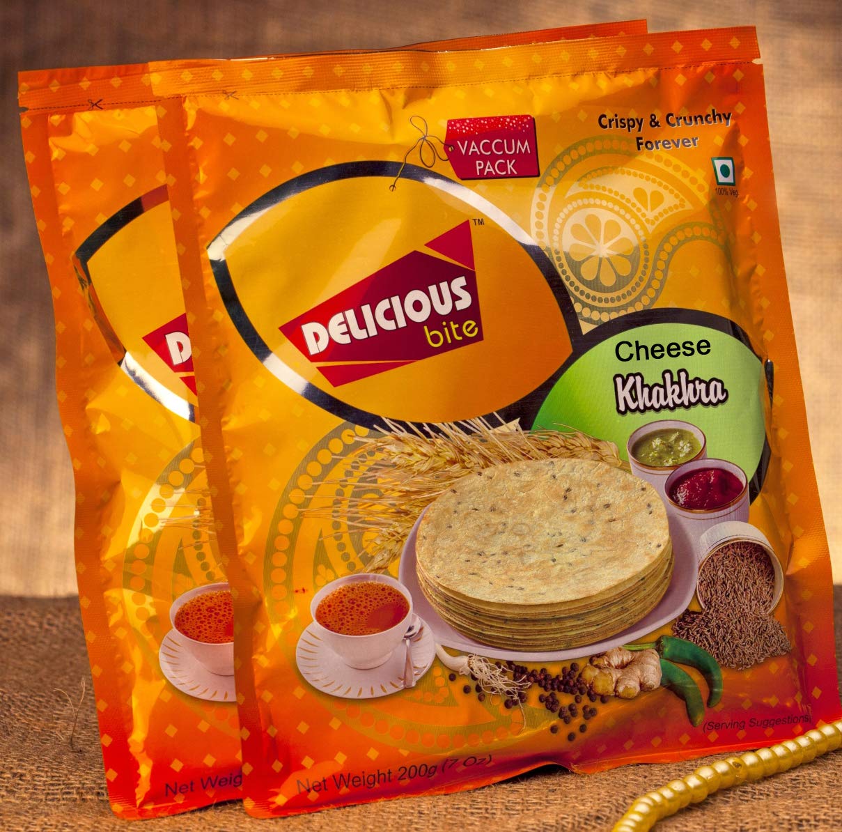 Delicious Bite Cheese Khakhra (4 Packs of 200gm Each) Whole Wheat Roasted Snacks | Ready To Eat Crisps | Vacuum Packed | Parties & Events | Travel Friendly Pack