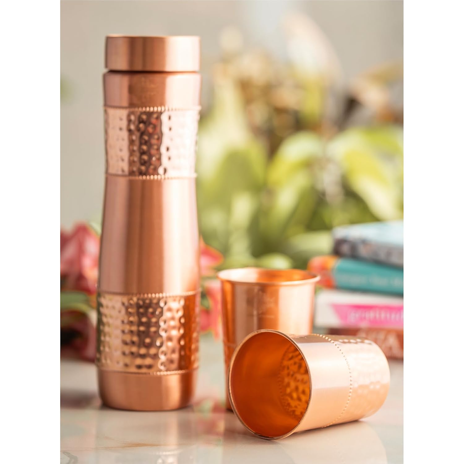 Indian Art Villa Pure Copper Drinkware Gift Set with 1 Bottle, 2 Glasses & Royal Blue Box, 1 L – view 3