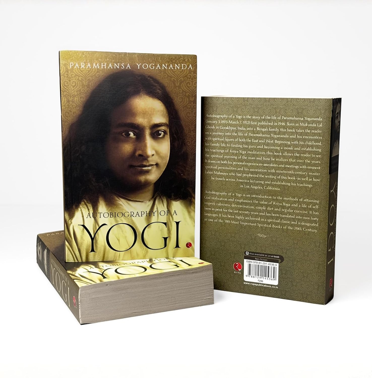 Autobiography of a Yogi Paperback by Paramahansa Yogananda – view 5